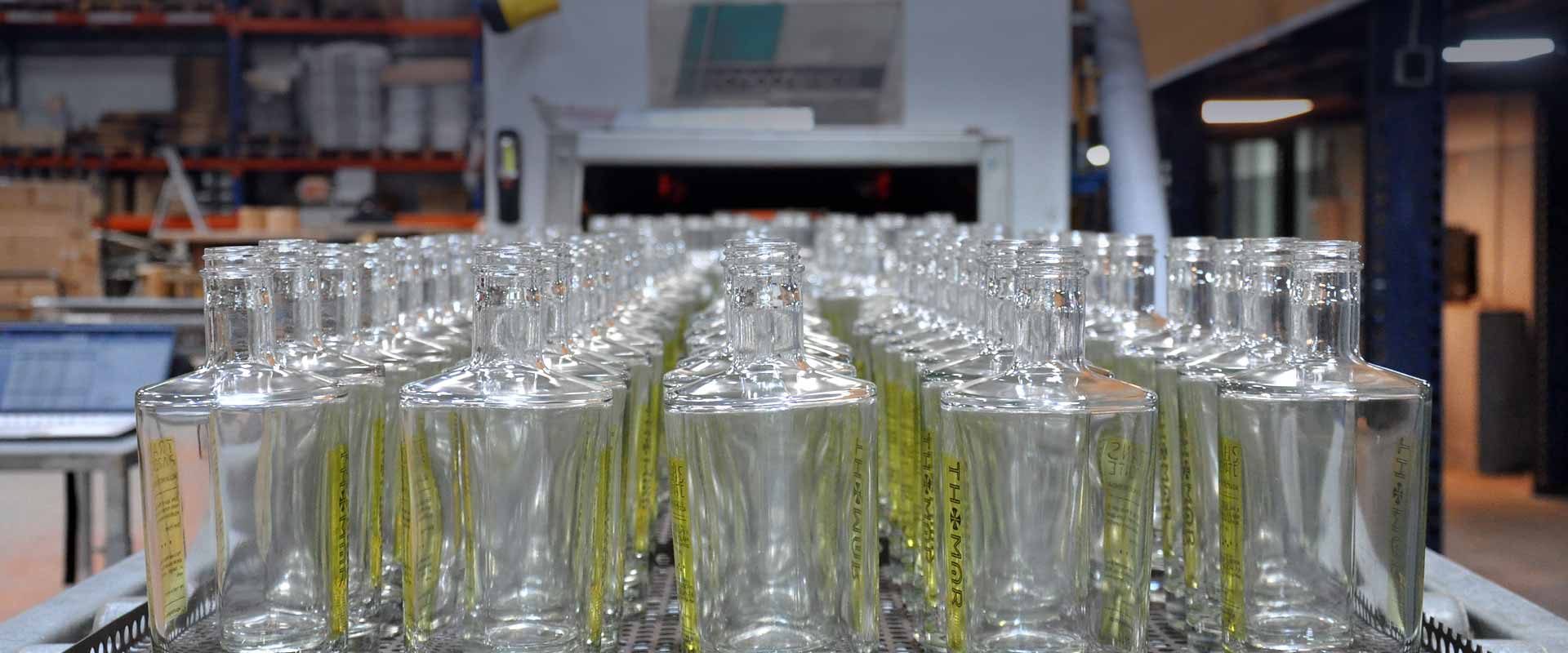decorated glass bottles factory - banner